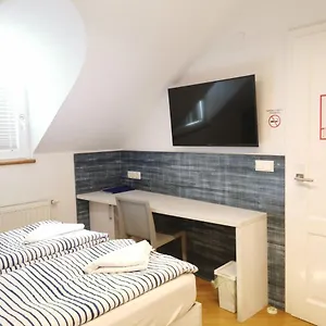 Hostal H2o, Liubliana
